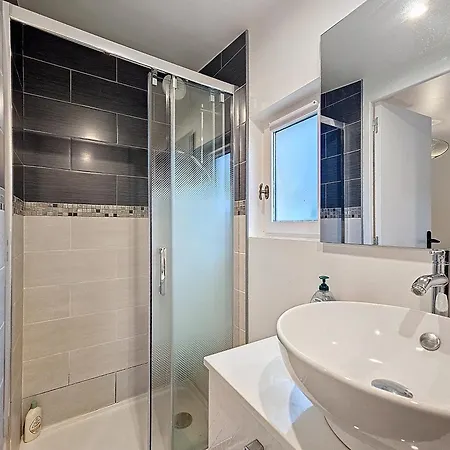 Maison A 15 Minutes De Disney, Paris Et Cdg 20mn. بيت للعطل Le Pin (Paris)